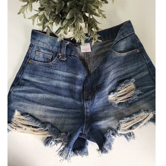 No Boundaries Pants - No Boundaries High Rise Distressed Denim Shorts Dark Wash Frayed Hem Size 0